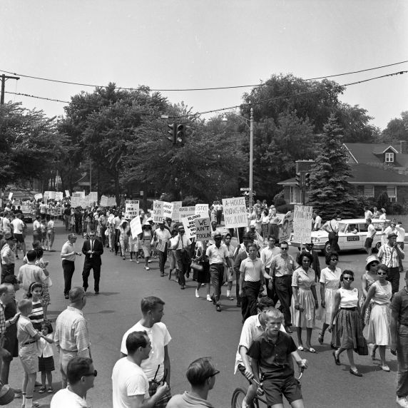 (25372) Civil Rights, Demonstrations, Grosse Pointe, Michigan, 1963