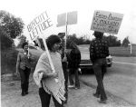 (259) Pickets during the lettuce strike, 1973
