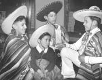 (28389) Ethnic Communities, Mexican, Children, Schools, 1943