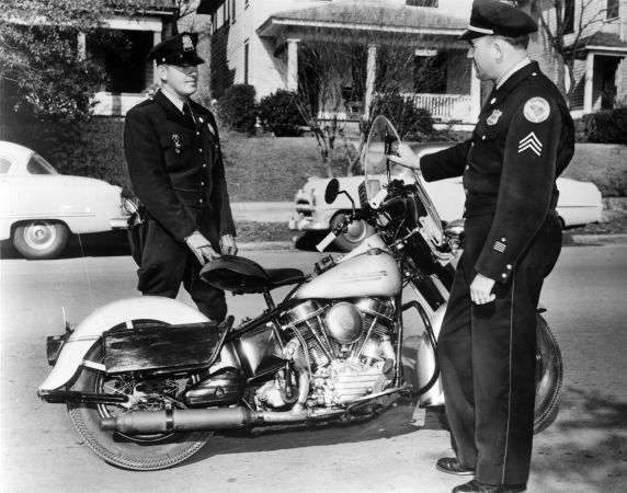 (29174) Police Officers, Columbia, 1956