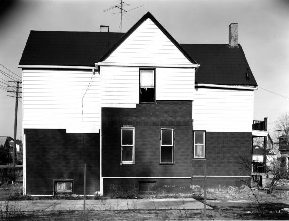 (WSAV002727_060) Poletown, Scrappers, Milwaukee Street, 1981