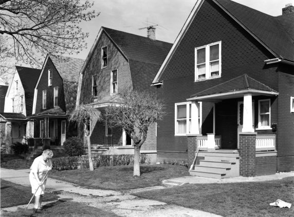 (WSAV002727_084) Neighborhood Views, Adele Street, Poletown, April 1981