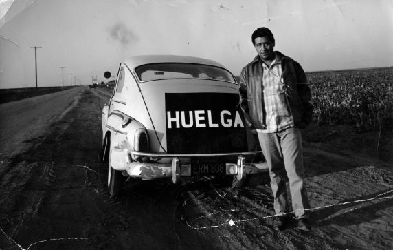 (228) Cesar Chavez, Grape Boycott, Tulare County, California, 1965