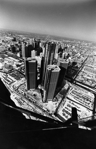 (2369) Buildings, Renaissance Center, Construction, Detroit, 1977