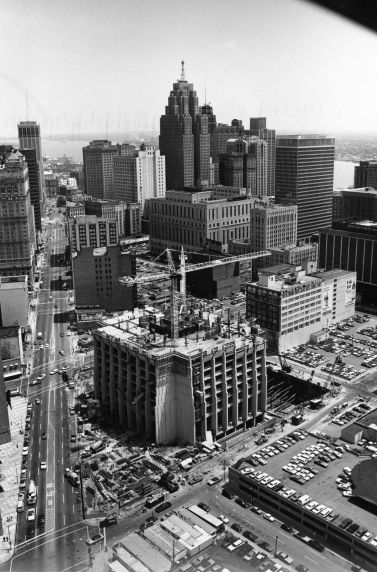 (2413) Buildings, McNamara Federal Building, Detroit, 1976