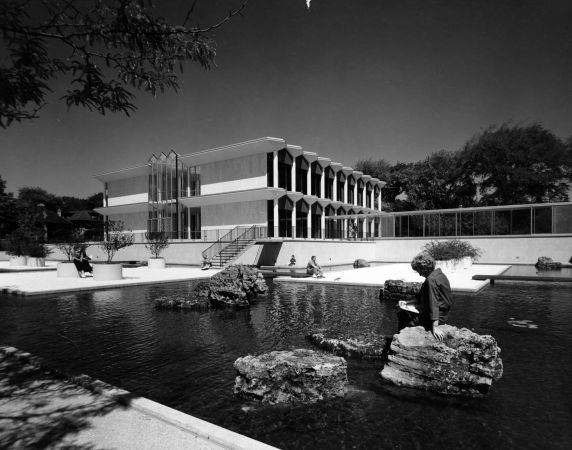 (25941) Buildings, McGregor Memorial, Gardens, 1960s