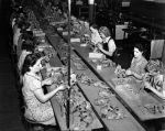 (2664) War Industry, Second World War, Eureka Gas Mask Factory, Detroit, 1941