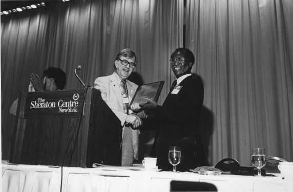 (27812) Rev. Ernest Gibson Receives the AFT Human Rights Award