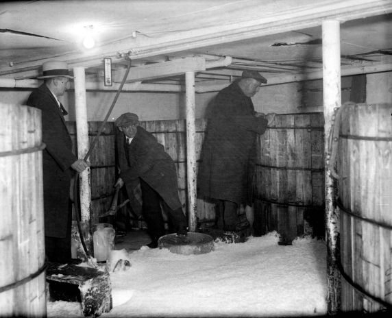(27849) Prohibition, Raids, East Side, Detroit, 1932