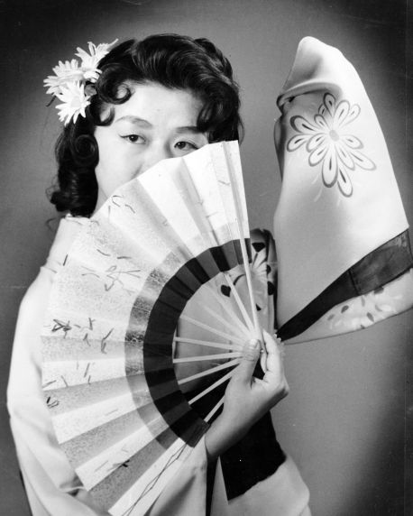 (28285) Ethnic Communities, Japanese, Detroit, Costumes, 1958