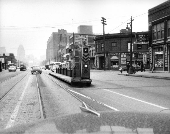 (2848) Streetcars, Gratiot Ave, Russell Street, Detroit, Michigan 1956