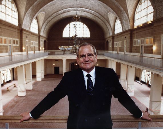 (28525) Lee Iacocca, Ellis Island Restoration, 1989