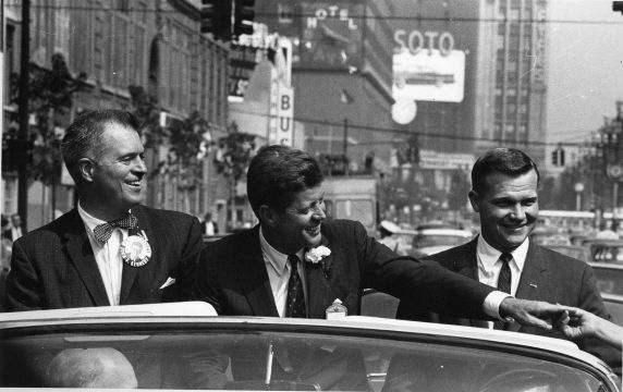 (28846) Political Campaigns, John Kennedy, Labor Day, Detroit, 1960