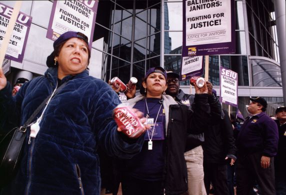 (29317) Local 82, Justice for Janitors, March for Justice, Baltimore, Maryland, 2001