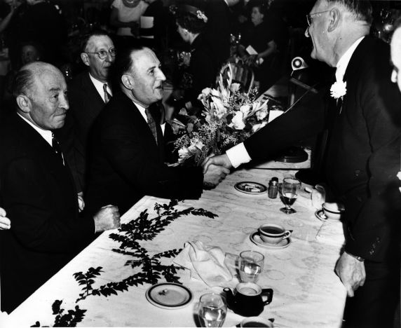 (29390) Chicago Attendees, McFetridge Testimonial Dinner, 1950