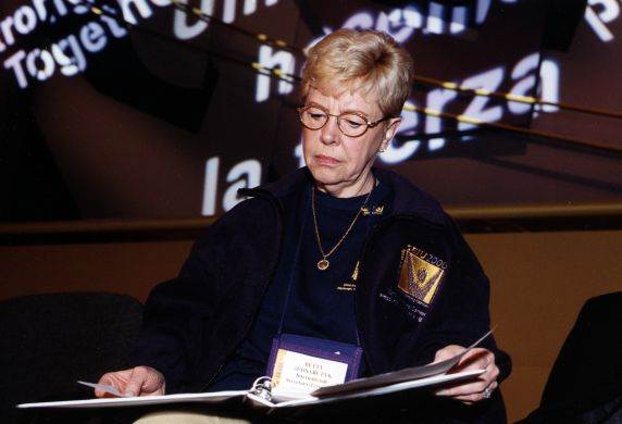 (29696) Betty Bednarczyk, 22nd SEIU Convention, Pittsburgh, Pennsylvania, 2000