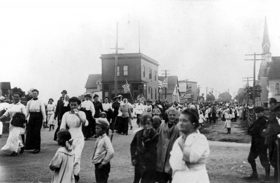 (30898) Copper Country Strike, Demonstrations, Calumet, Michigan, 1913