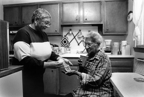 (31267) SEIU Local 880 Home Care Worker, Illinois, 1995