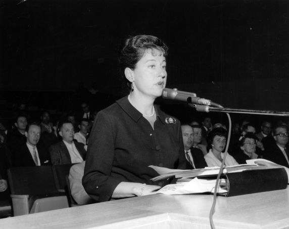 (31521) Civil Rights Hearing, SEIU Organizer Elinor Glenn Speaking