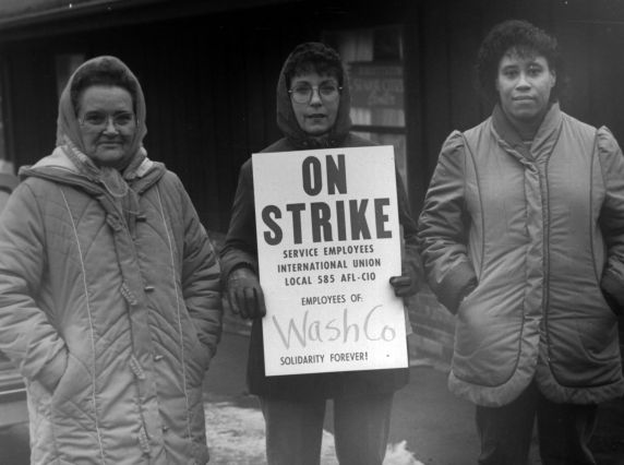 (31920) SEIU Local 585 Strike, Burgettstown, PA, 1990