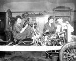 (32205) Women, War Workers, Automobile, Detroit, 1917-1918