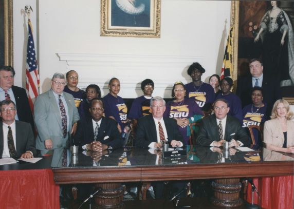 (32446) Maryland needlestick bill signing, Annapolis, 1999