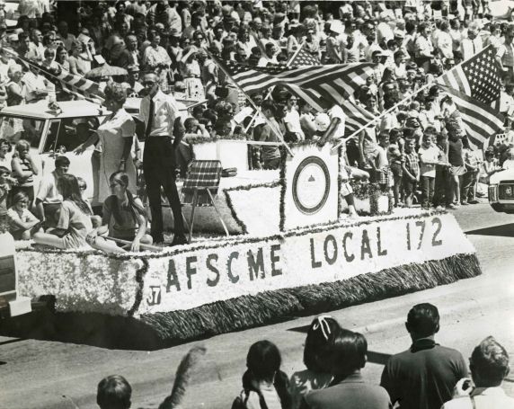(32655) AFSCME Local 172, Petunia Festival Parade, Dixon, Illinois, 1970