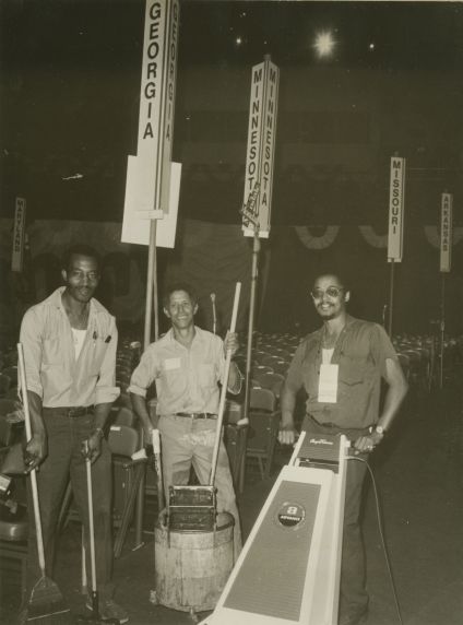 (33369) Janitors at Democratic National Convention