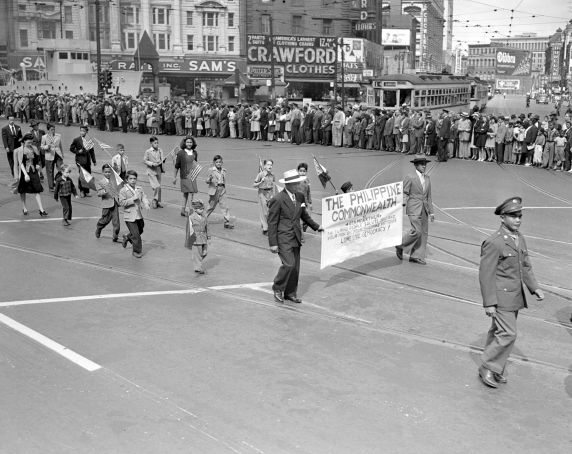 (33650) VJ Day, Parades, Filipino Community, Detroit, 1945