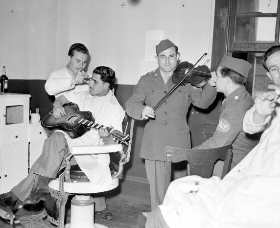 (33652) Prisoners of War, Italian, Fort Wayne, Detroit, 1944