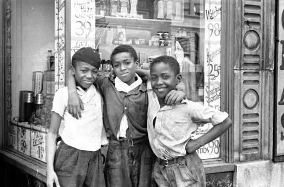 (33827) Street Scenes, Children, Black Bottom, Detroit