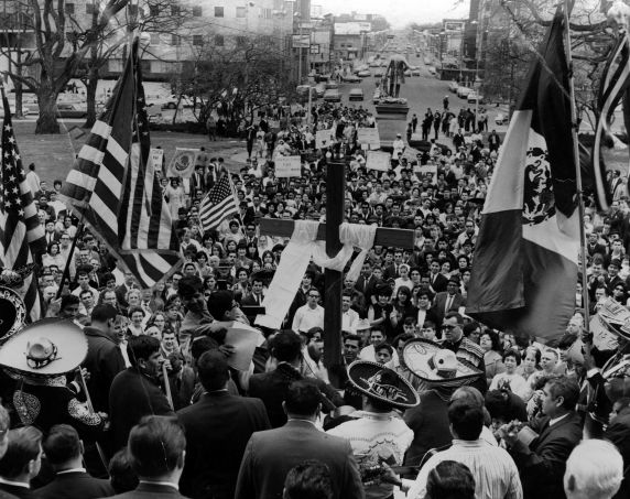 (33915) UFW, Boycotts, Michigan, Demonstrations, 1960s
