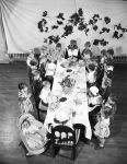 (33916) Holiday Scenes, Thanksgiving, Sara Fisher Home for Orphans, 1930s
