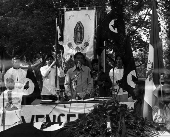 (3807) Cesar Chavez speaks during the funeral mass for Juan de la Cruz, 1973