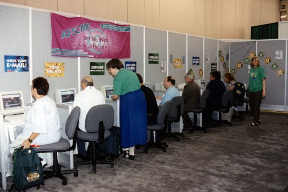 (46586) AFSCME Convention computers, 2000
