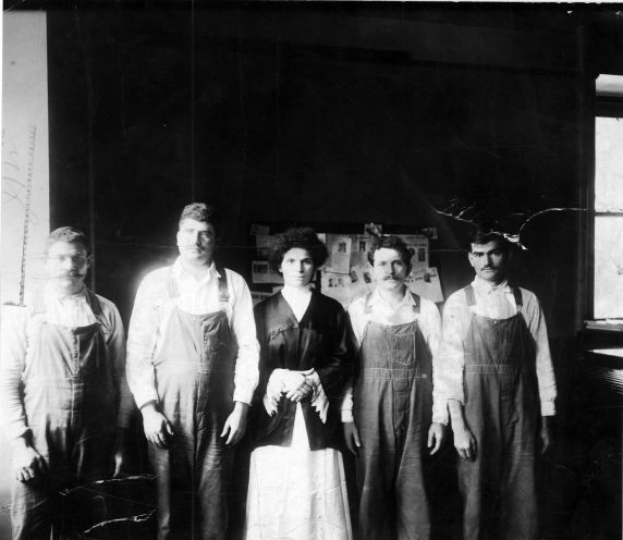 (4735) IWW Members, Duluth, Minnesota, 1910s