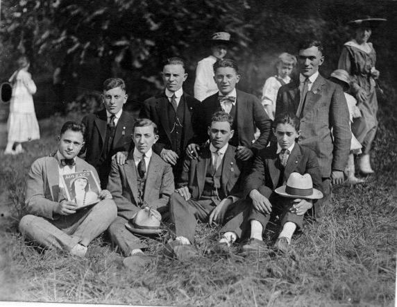 (5171) Social Gatherings, Meetings, 1910s