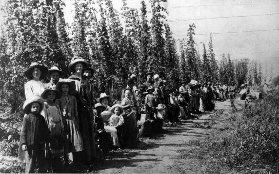 (5394) Agricultural Workers, Women and Children, 1910s