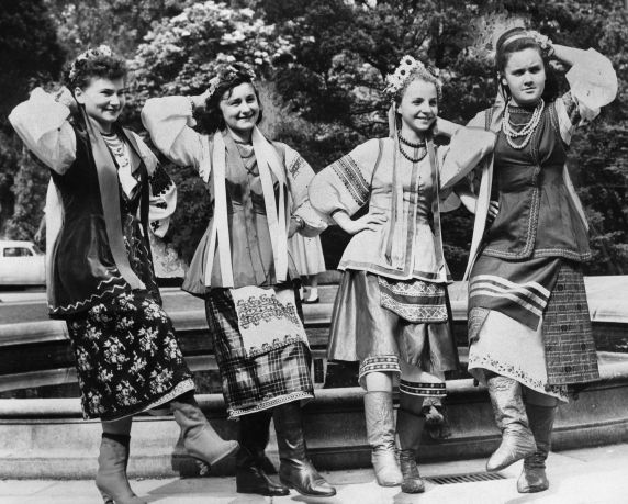 (DN_79596) Ethnic Communities, Ukrainian, Dancers, Costumes, 1955