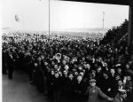 (8789) 1949 Ford Strike, blockade, Dearborn, Michigan