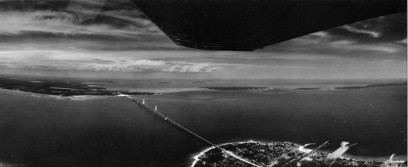 (9161) Mackinac Bridge, Aerial View, Straights of Mackinac, Michigan, 1982