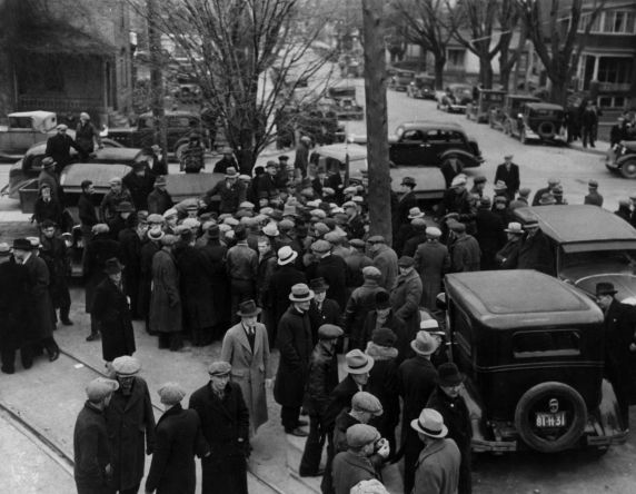(9527) Strikes, General Motors, Oshawa, Ontario, 1937