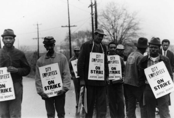 (7635) Atlanta sanitation workers prepare to march