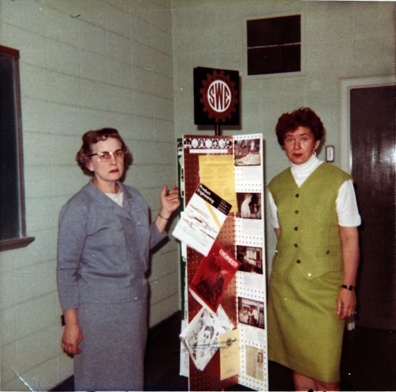 (10286) SWE Detroit, Exhibit, Wayne State University, 1968