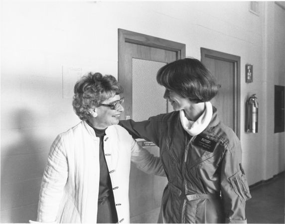(1967) Irene Peden, Bonnie Dunbar