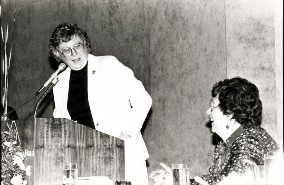 (2146) Helen Grenga, Evelyn Murray-Lenthall, 1983 National Convention