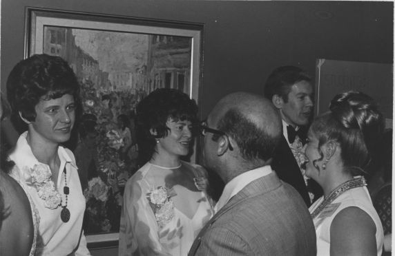 (2546) Carolyn Phillips, Naomi McAfee, 1976 National Convention
