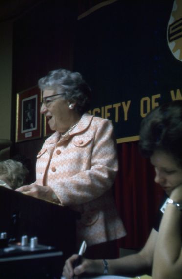 (31120) Winnie White, SWE Convention, Seattle, 1971