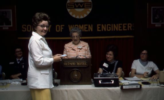 (31129) Pat Brown, SWE Convention, 1971